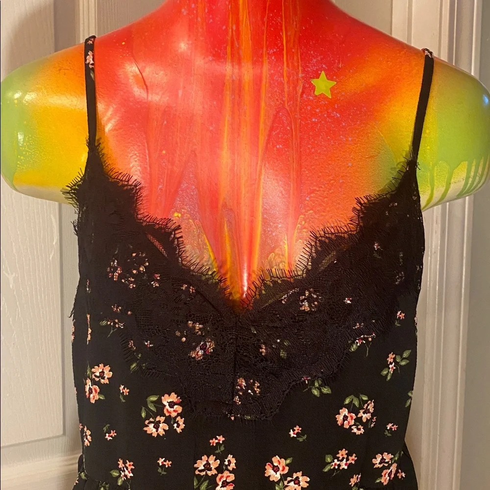 Forever 21 Black Floral Lace Cami NWTs - Picture 4 of 11